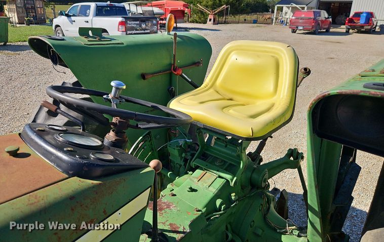 image for item EI8405 1975 John Deere 2030A tractor