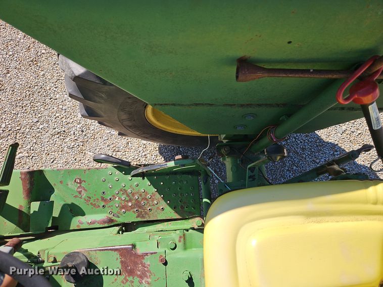 image for item EI8405 1975 John Deere 2030A tractor
