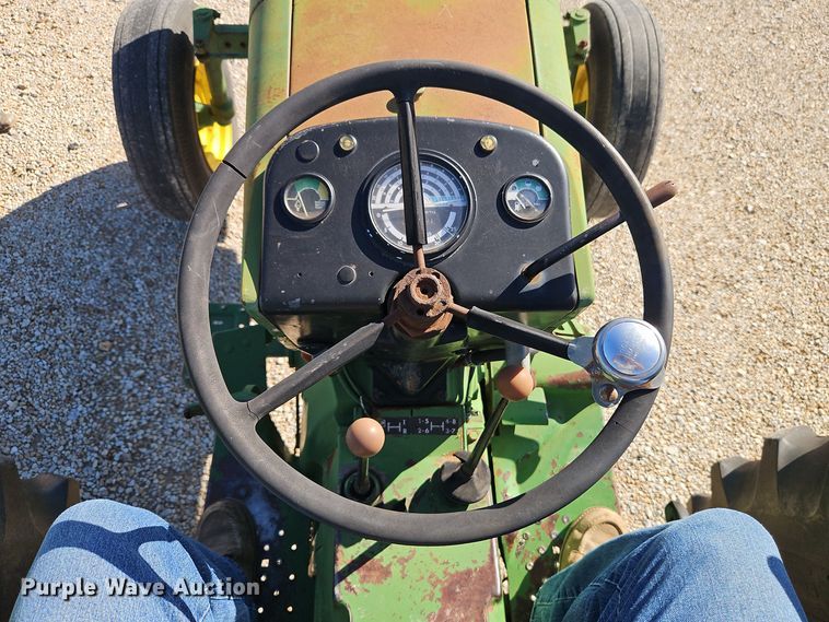 image for item EI8405 1975 John Deere 2030A tractor