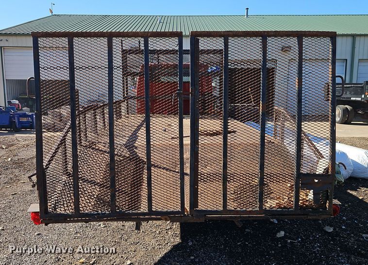 image for item EI8533 2007 Isuzu  NPR flatbed truck