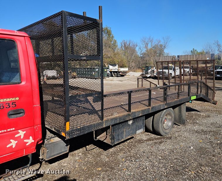 image for item EI8533 2007 Isuzu  NPR flatbed truck