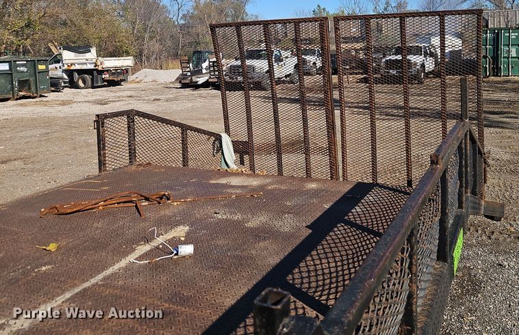 image for item EI8533 2007 Isuzu  NPR flatbed truck