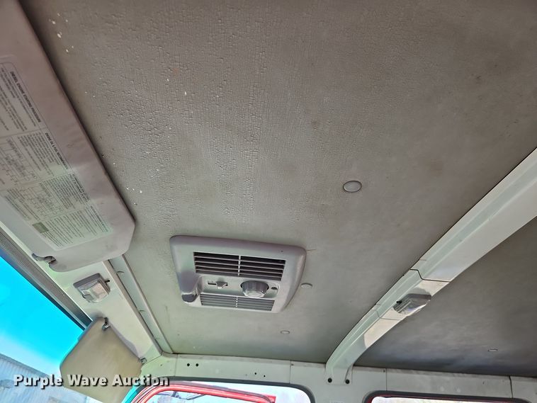 image for item EI8533 2007 Isuzu  NPR flatbed truck