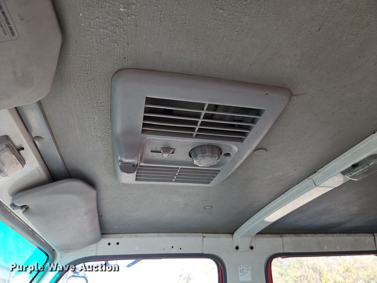 image for item EI8533 2007 Isuzu  NPR flatbed truck