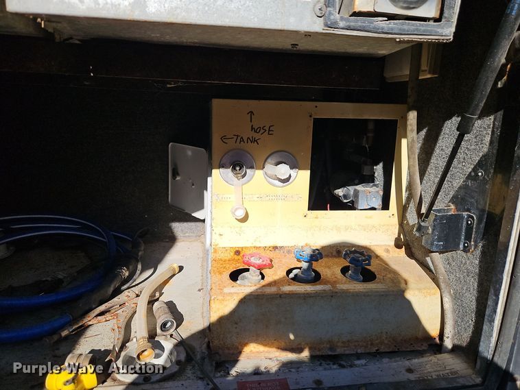 image for item EI8556 1992 AMEG MH-2242 RV