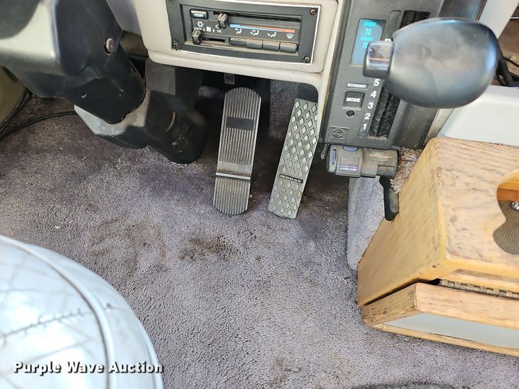 image for item EI8556 1992 AMEG MH-2242 RV