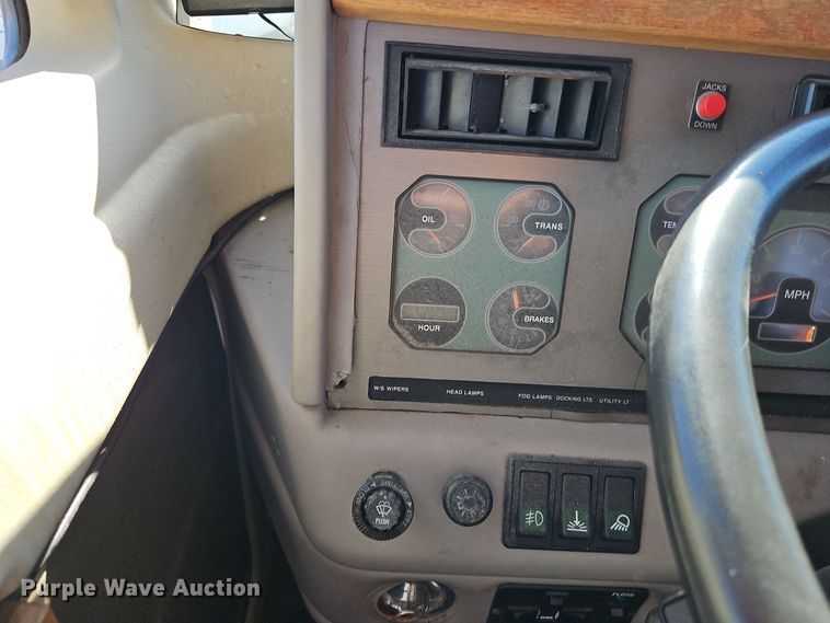 image for item EI8556 1992 AMEG MH-2242 RV