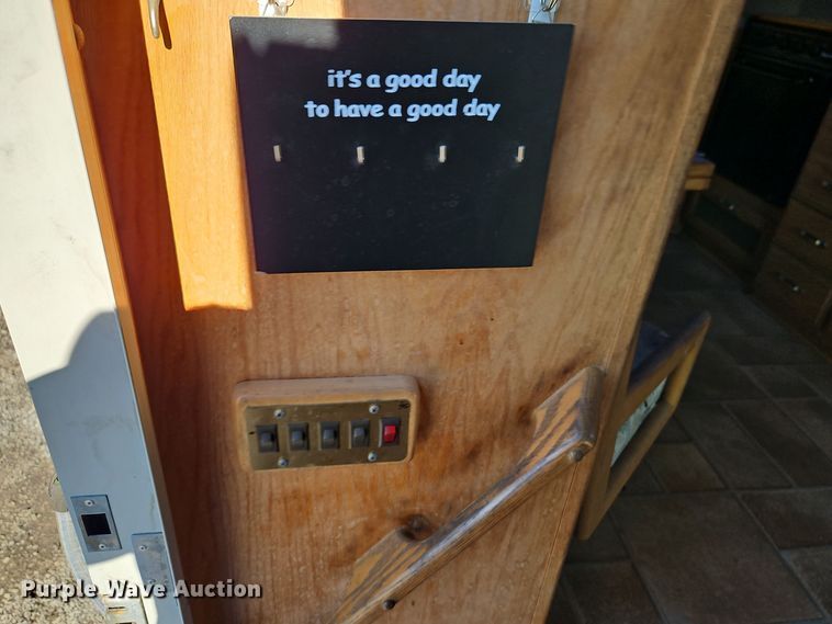 image for item EI8556 1992 AMEG MH-2242 RV