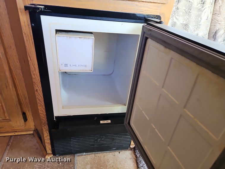 image for item EI8556 1992 AMEG MH-2242 RV