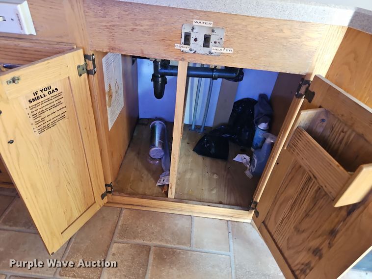 image for item EI8556 1992 AMEG MH-2242 RV