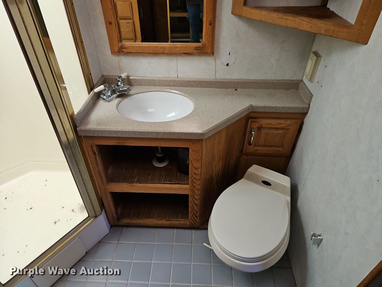 image for item EI8556 1992 AMEG MH-2242 RV