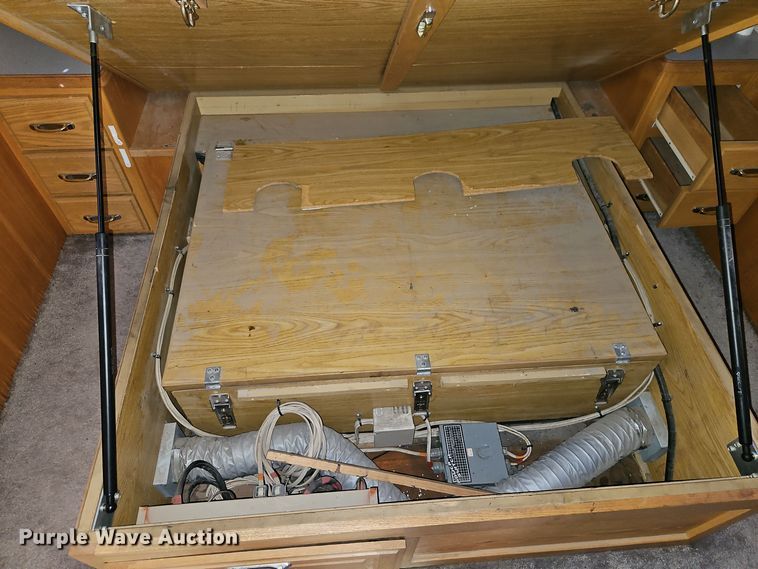 image for item EI8556 1992 AMEG MH-2242 RV