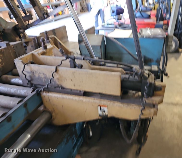 image for item EI8580 DoAll C-4100CNC metal band saw