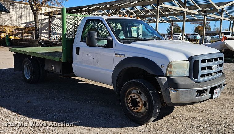 image for item EI8588 2007 Ford F450 Super Duty XL flatbed truck