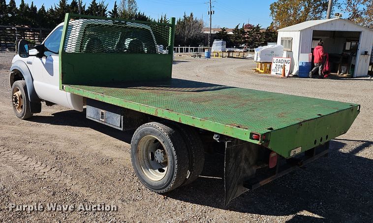 image for item EI8588 2007 Ford F450 Super Duty XL flatbed truck