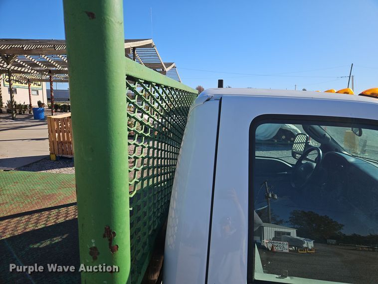 image for item EI8588 2007 Ford F450 Super Duty XL flatbed truck