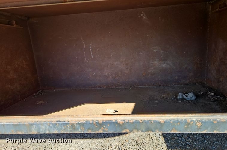 image for item EI8588 2007 Ford F450 Super Duty XL flatbed truck