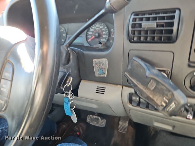 image for item EI8588 2007 Ford F450 Super Duty XL flatbed truck