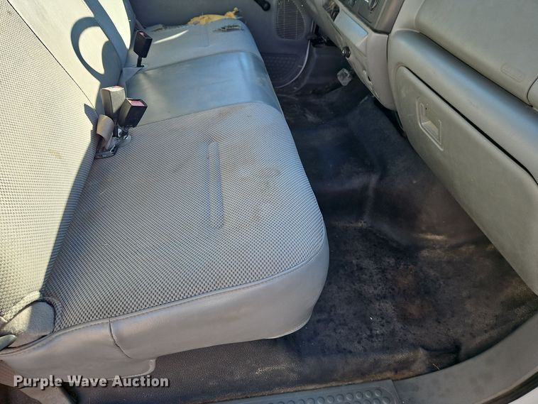 image for item EI8588 2007 Ford F450 Super Duty XL flatbed truck