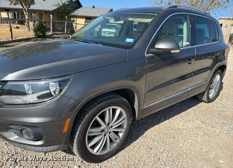 image for item EJ3100 2013 Volkswagen Tiguan SUV