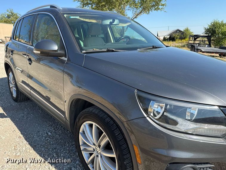 image for item EJ3100 2013 Volkswagen Tiguan SUV