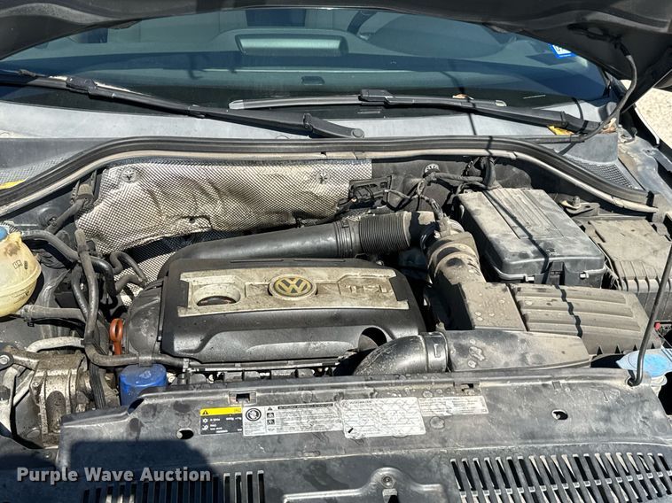 image for item EJ3100 2013 Volkswagen Tiguan SUV
