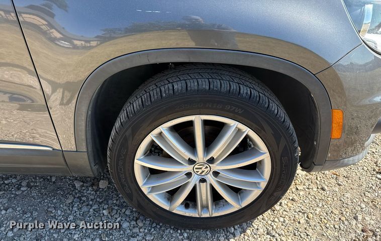 image for item EJ3100 2013 Volkswagen Tiguan SUV