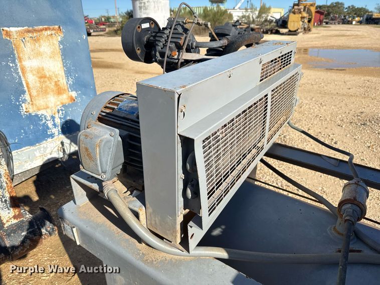 image for item EJ3210 1999 Ingersoll Rand T30 air compressor