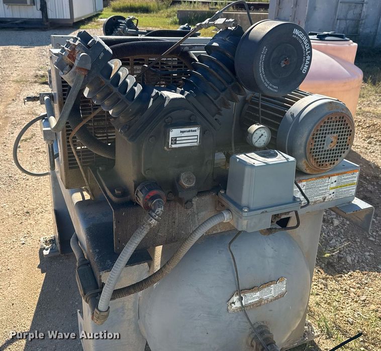 image for item EJ3210 1999 Ingersoll Rand T30 air compressor