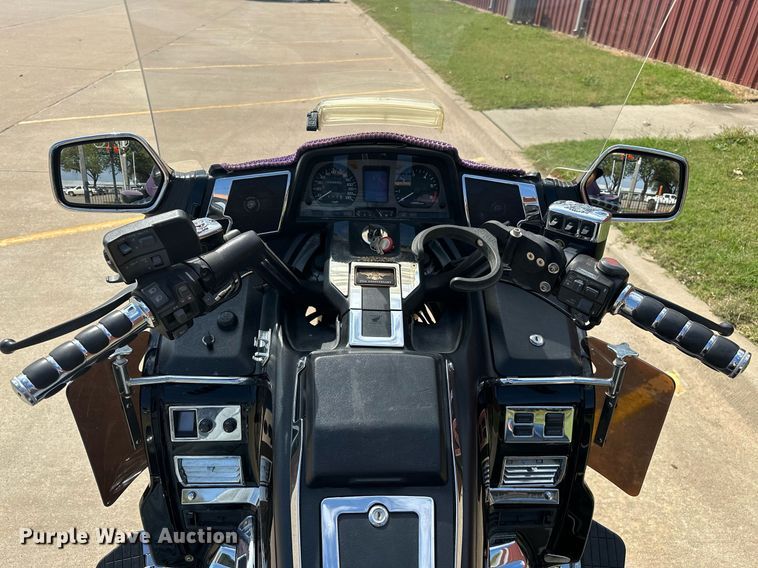 image for item EJ4930 2000 Honda Goldwing 25th Anniversary  motorcycle