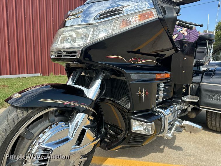 image for item EJ4930 2000 Honda Goldwing 25th Anniversary  motorcycle