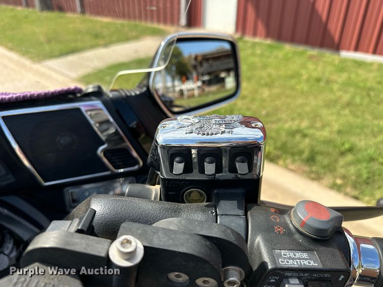 image for item EJ4930 2000 Honda Goldwing 25th Anniversary  motorcycle