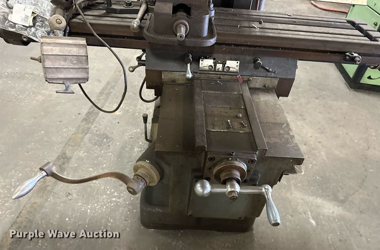 image for item EJ5106 (2) milling machines