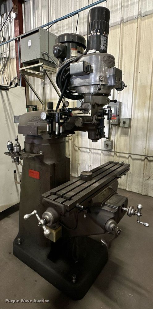 image for item EJ5106 (2) milling machines