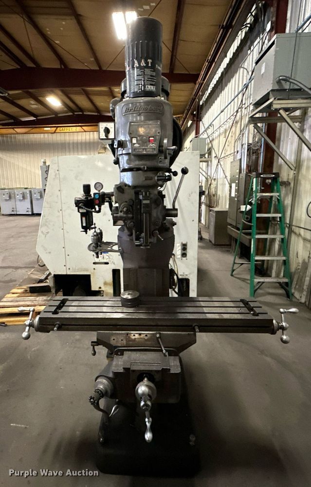 image for item EJ5106 (2) milling machines