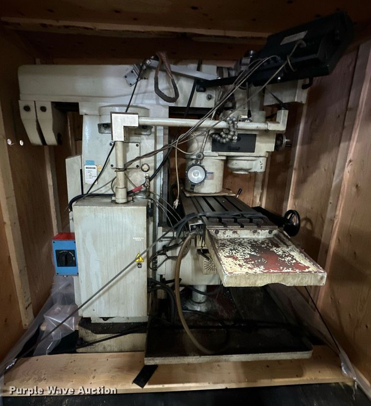 image for item EJ5111 Modern B-6GHAV milling machine