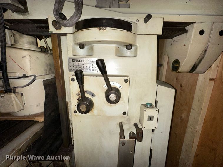 image for item EJ5111 Modern B-6GHAV milling machine