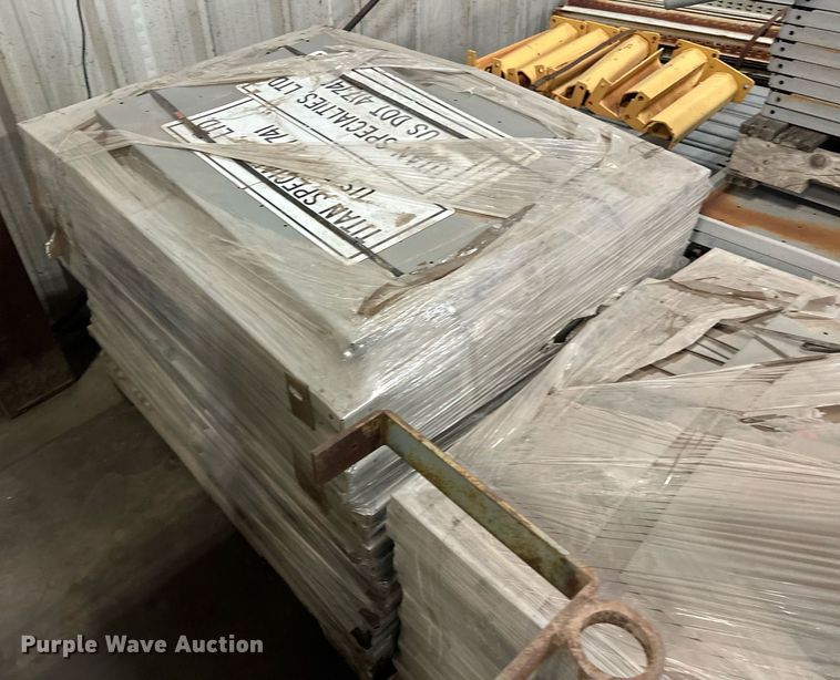 image for item EJ5114 Pallet racking