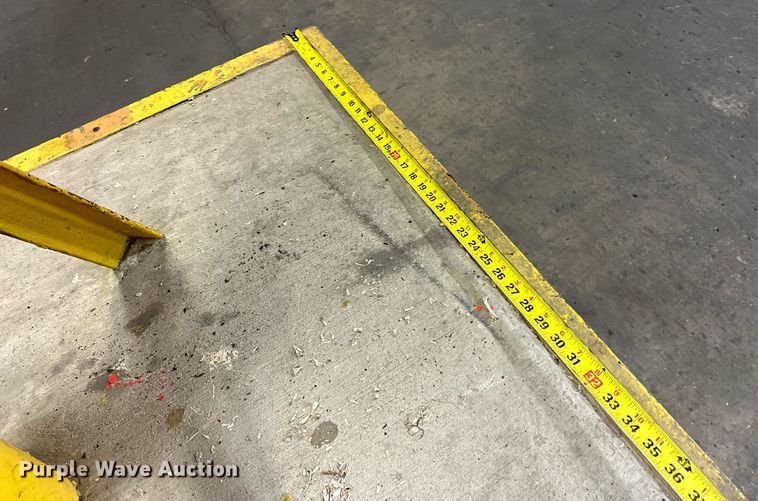 image for item EJ5116 (3) jib cranes