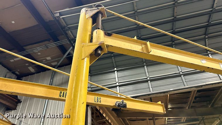 image for item EJ5116 (3) jib cranes