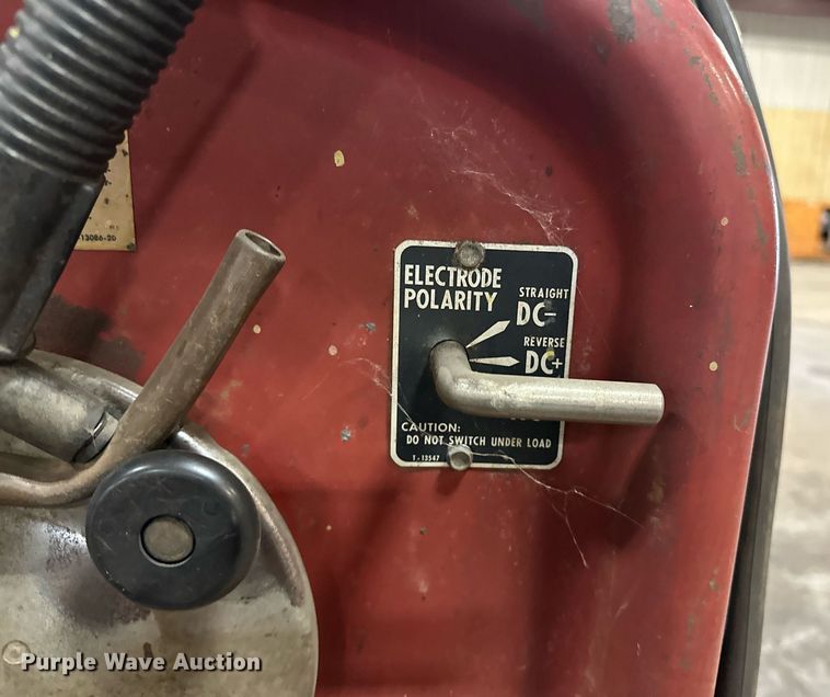 image for item EJ5133 Lincoln Electric Idealarc 250 welder