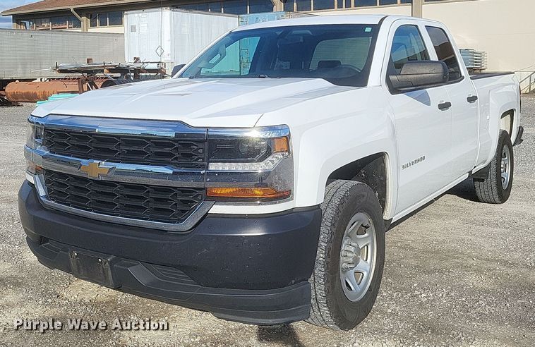 image for item EJ8043 2019 Chevrolet  Silverado 1500 Double Cab pickup truck