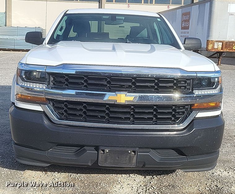 image for item EJ8043 2019 Chevrolet  Silverado 1500 Double Cab pickup truck