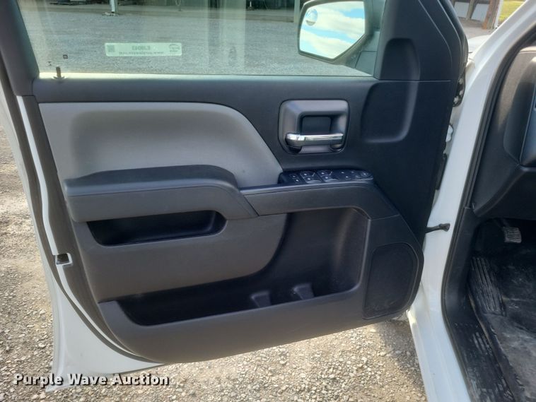 image for item EJ8043 2019 Chevrolet  Silverado 1500 Double Cab pickup truck