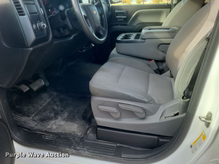 image for item EJ8043 2019 Chevrolet  Silverado 1500 Double Cab pickup truck