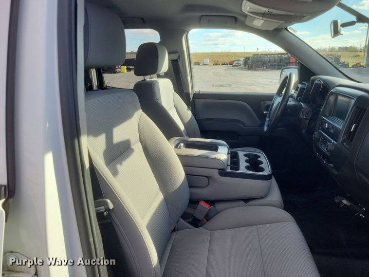 image for item EJ8043 2019 Chevrolet  Silverado 1500 Double Cab pickup truck