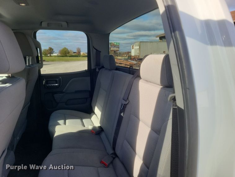 image for item EJ8043 2019 Chevrolet  Silverado 1500 Double Cab pickup truck