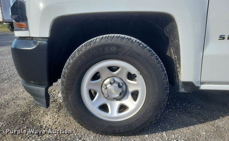 image for item EJ8043 2019 Chevrolet  Silverado 1500 Double Cab pickup truck