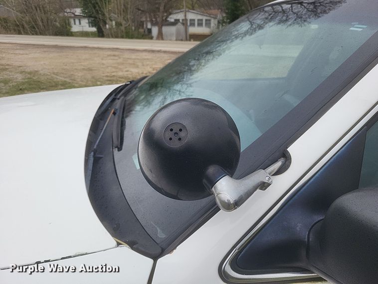 image for item EJ8105 2002 Ford Crown Victoria Police Interceptor 