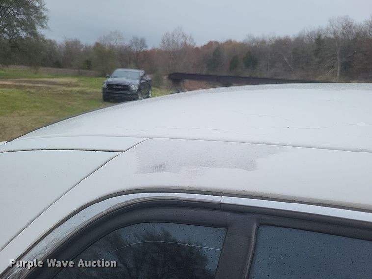 image for item EJ8105 2002 Ford Crown Victoria Police Interceptor 